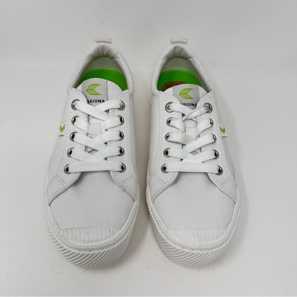 Cariuma Like New Signature OCA Low Canvas Sneaker White Size Men 7, Women’s 8.5 - Picture 3 of 9
